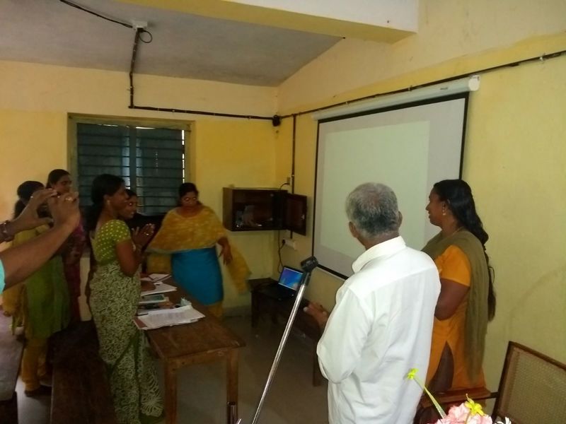 പ്രമാണം:38046-smart 1.jpg