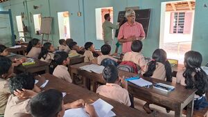 41409 sasidharan kundara and VM Rajamohan class 2.jpg