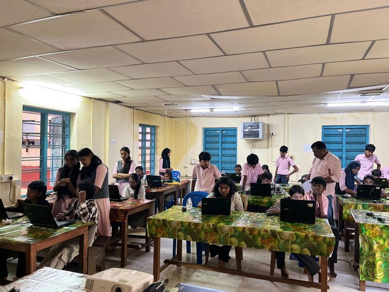 പ്രമാണം:Snhss littlekite aptitudetest 2025.jpg