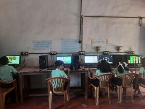 25606 hitechschool lab.jpeg