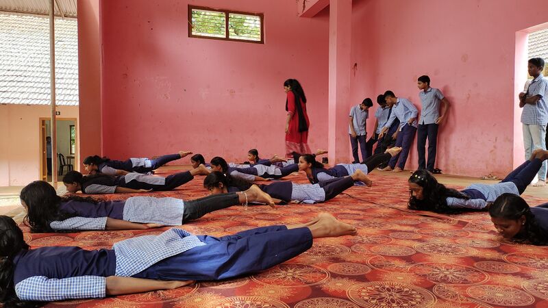 പ്രമാണം:38102-YOGA 1.jpg