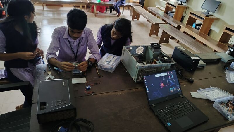 പ്രമാണം:42069 freedomfest01.jpg