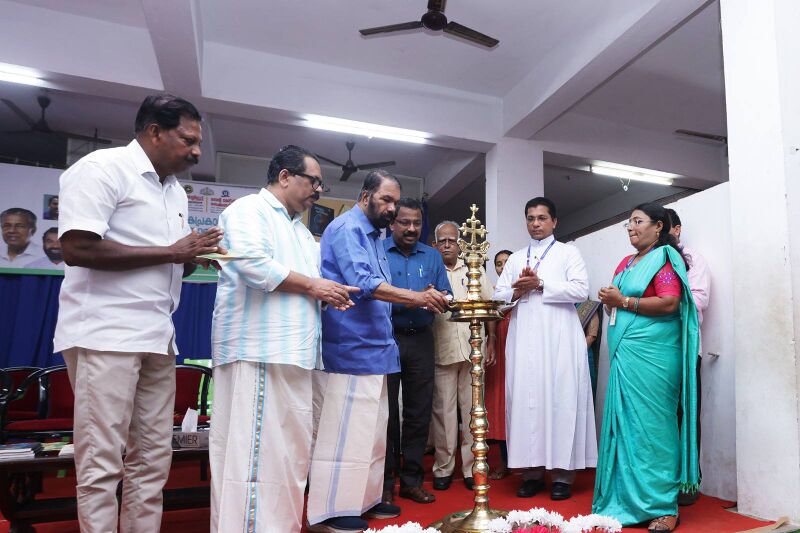 പ്രമാണം:43034 R05.jpg