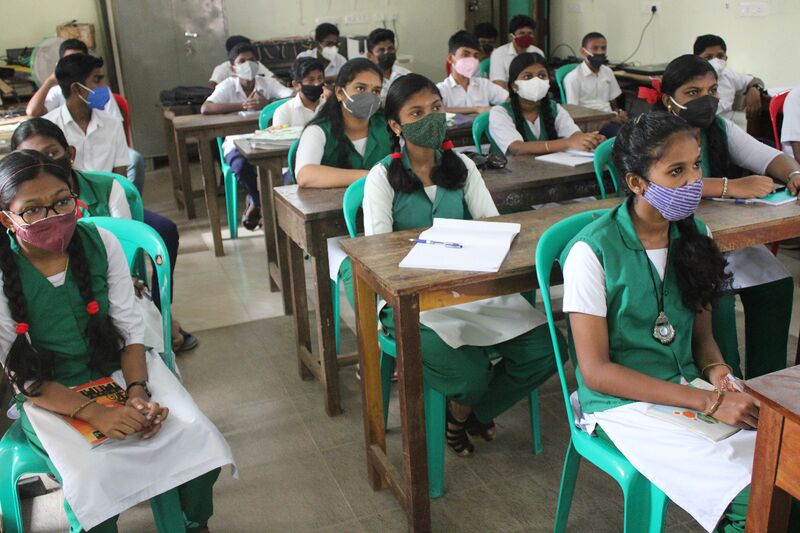 പ്രമാണം:44050 22 16 e9.jpeg