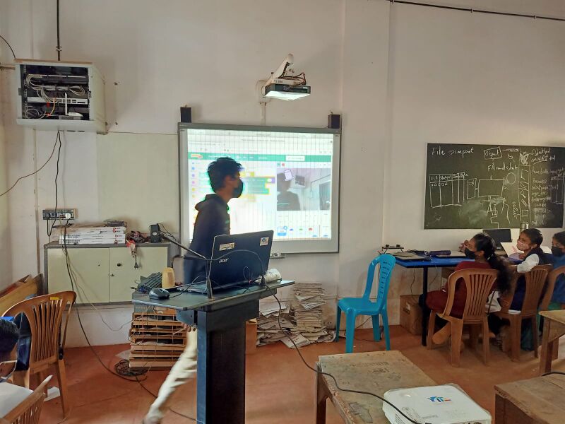 പ്രമാണം:LK SCHOOL CAMP 13.jpeg