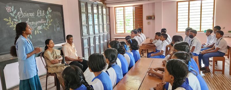 പ്രമാണം:Sc club 35052 23 (5).jpg
