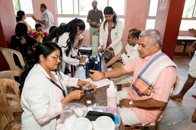 പ്രമാണം:11007 MedicalCamp 111.JPG