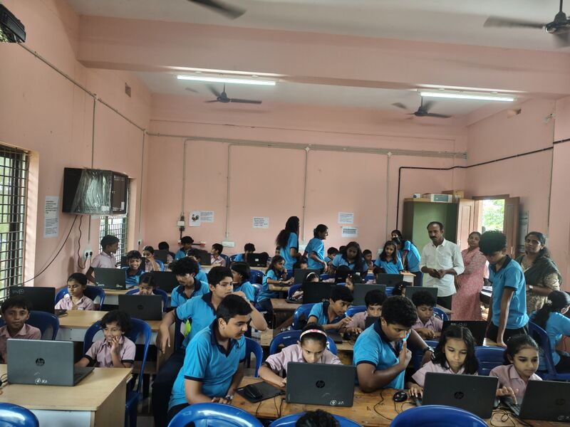 പ്രമാണം:12027 july30 game practice 3.jpg