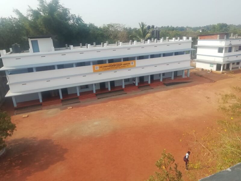 പ്രമാണം:13084 hightech building.jpg