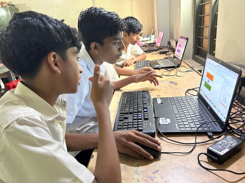പ്രമാണം:19009-lk with cwsn 9.jpg
