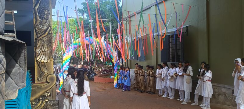 പ്രമാണം:19068-prveshnolsavam2.jpg