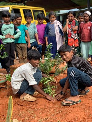 19808-poonthotta nirmmanam.jpeg