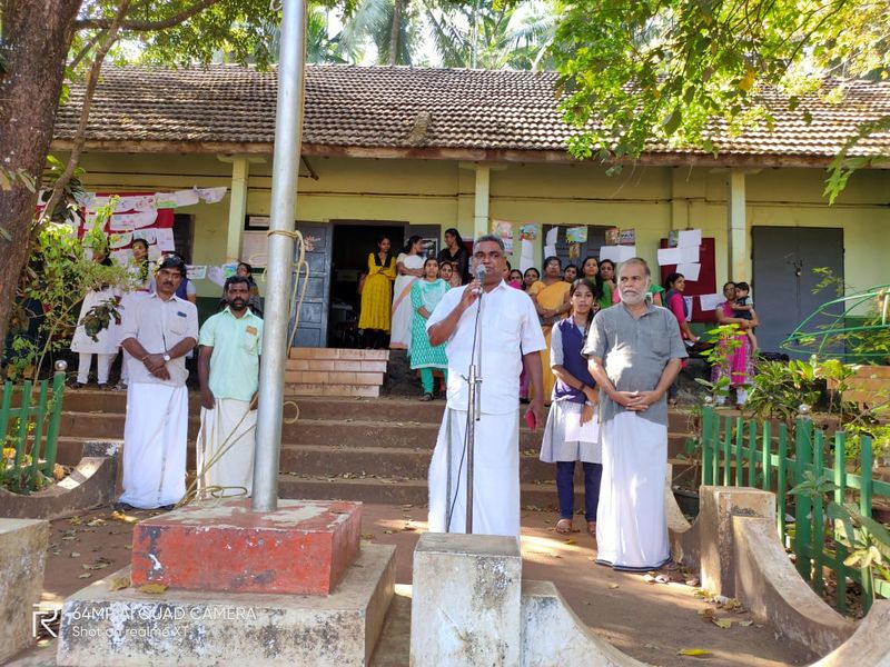 പ്രമാണം:20002 Republic5.jpeg