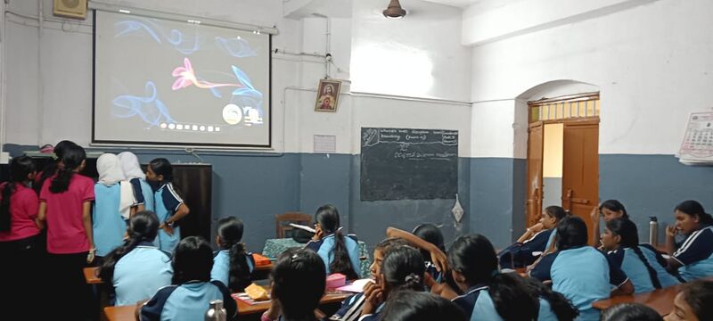 പ്രമാണം:25045-IT training .jpeg