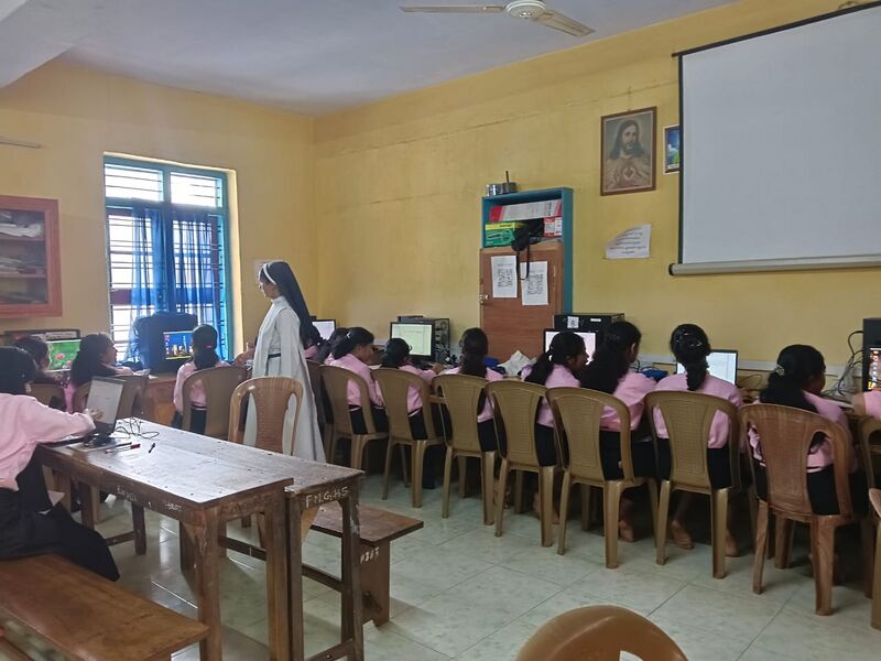 പ്രമാണം:29040-LK Routine Class-8.jpg