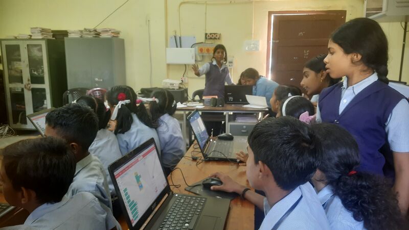 പ്രമാണം:35061 LK 5th ICT 2.jpg