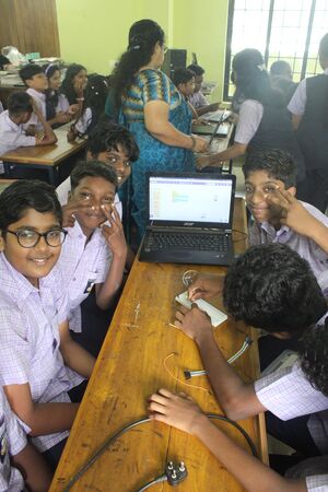 36065 roboticclassUp5.JPG