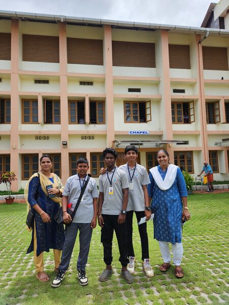 പ്രമാണം:38102-social p2.jpg