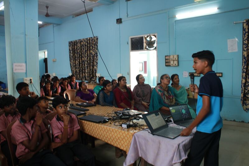 പ്രമാണം:AI awareness class .jpg