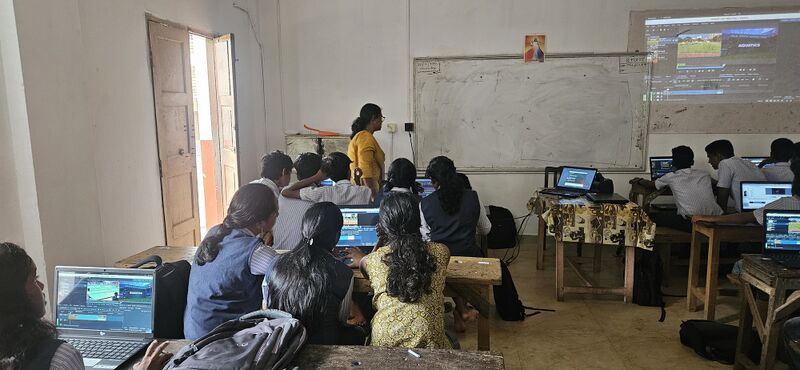 പ്രമാണം:LK school camp 2024-27batch 3.jpg