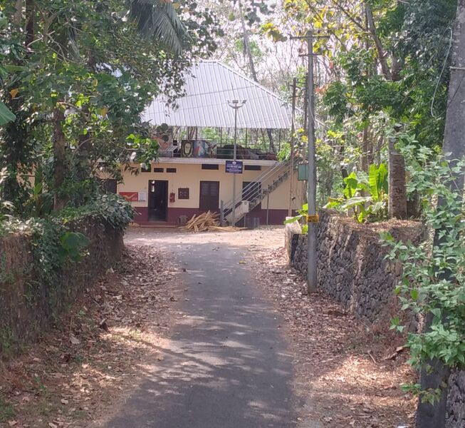 പ്രമാണം:Post office.jpg