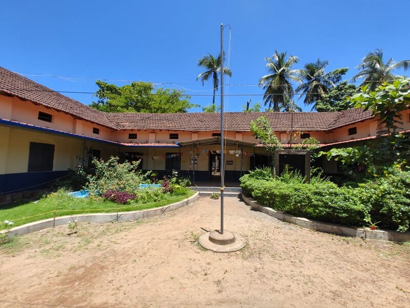 പ്രമാണം:13550 front view.jpg