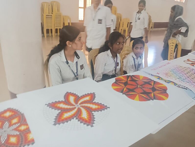 പ്രമാണം:23066-science fair-2025-1.jpg