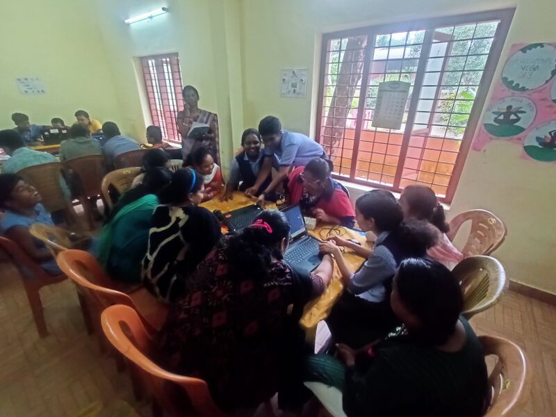 പ്രമാണം:36026 2025lkbsvisit8.jpg