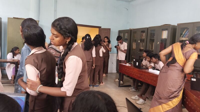 പ്രമാണം:36064 Robo4.jpg