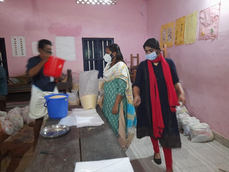 പ്രമാണം:37001 kit3.jpeg