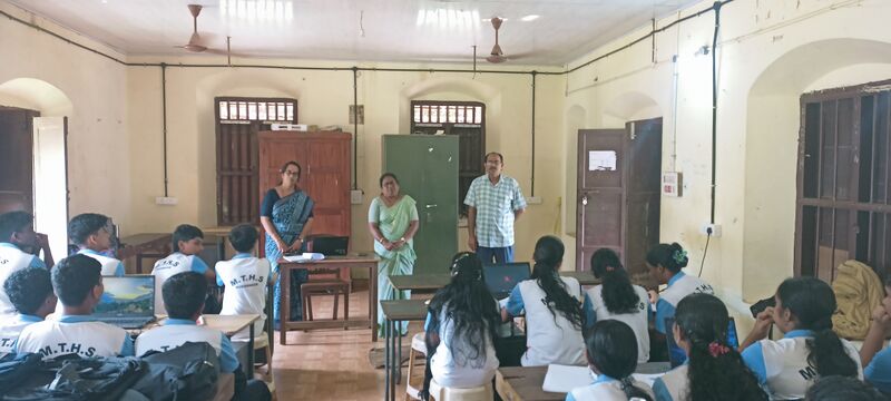 പ്രമാണം:37026-LK-Phase 2 school camp.jpg