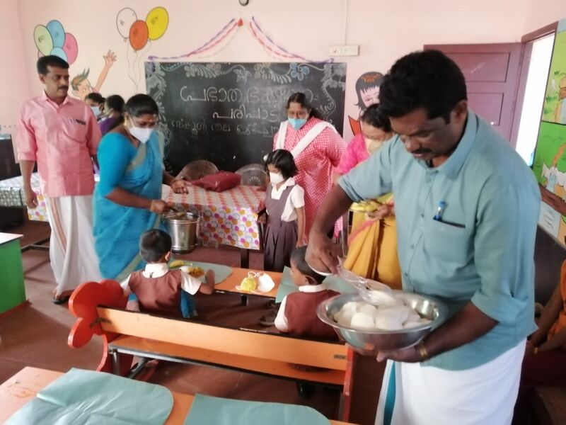 പ്രമാണം:42543-Breakfast 154.jpg