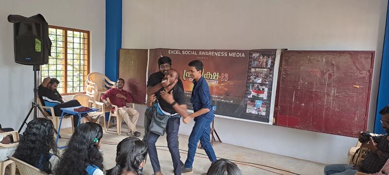 പ്രമാണം:44018ndc 2.jpg