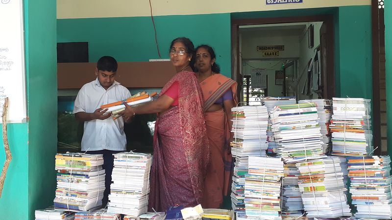 പ്രമാണം:44050 19 25.jpg