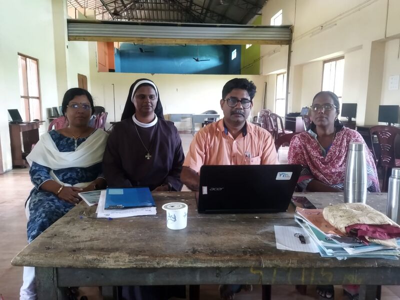 പ്രമാണം:46030 LK VISIT.jpg