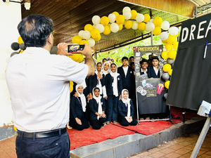 LITTILE KITES PHOTO BOOTH.PNG