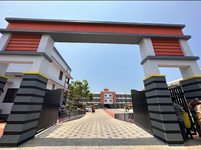 പ്രമാണം:MAIN GATE OF VPS.jpg