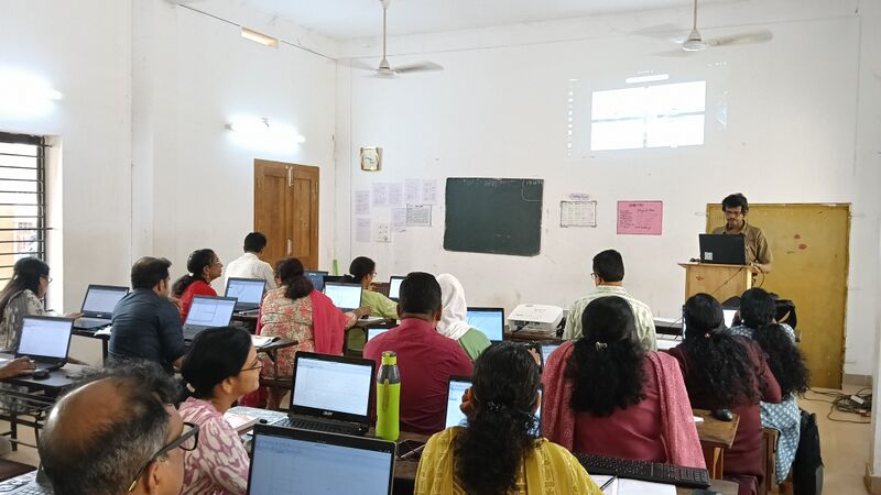 പ്രമാണം:16046 Xth TB Training2.jpg