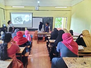 18072-MLP-LKCS22-1 - yangtsy db.jpg