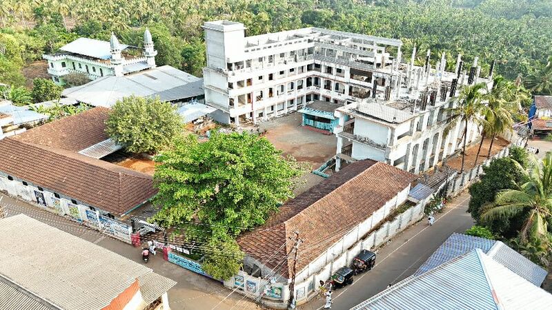 പ്രമാണം:18661 school.jpeg