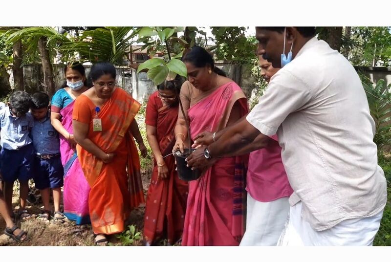 പ്രമാണം:23341 azadi75-3.jpg