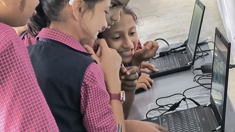 പ്രമാണം:25044 robotic exhibition4.jpg