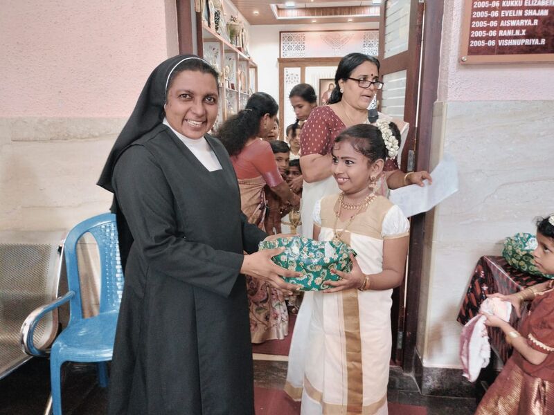 പ്രമാണം:26084 malayali manga 2025-26.jpg