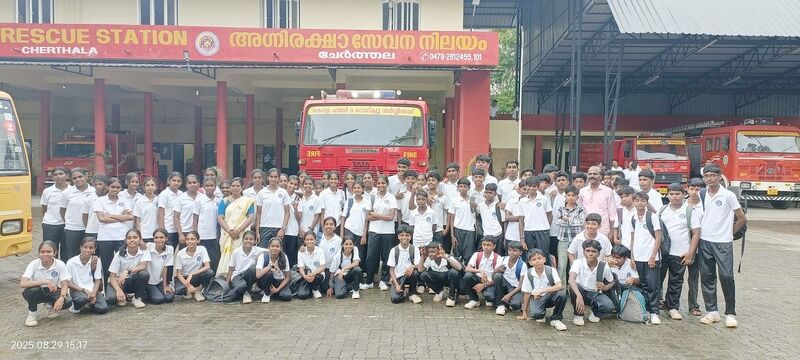 പ്രമാണം:34013spc camp25a.jpg