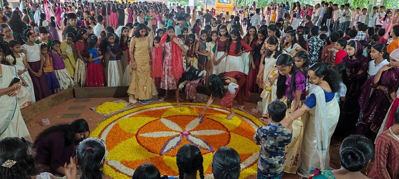 പ്രമാണം:3onam15011.jpg