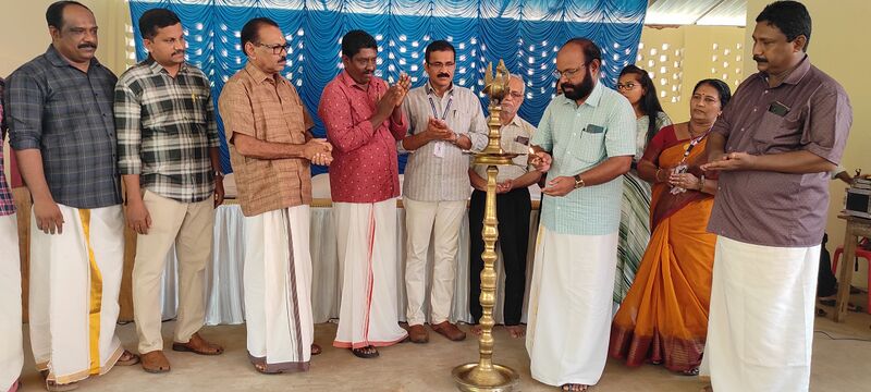 പ്രമാണം:41034-svpmhs-klm-praveshanolsav-ulkkadanam-2025.jpg