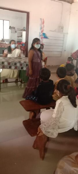 പ്രമാണം:44522 Teacher's day.jpg