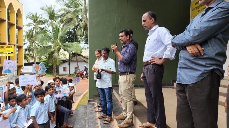 പ്രമാണം:47061 ANTIWARPLEDG.jpeg