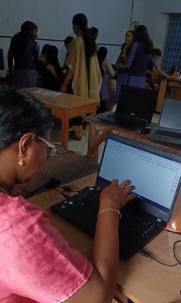 പ്രമാണം:AMMA ARIYAN3.jpg