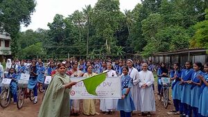 SJ23 EKM 25045 1.jpg